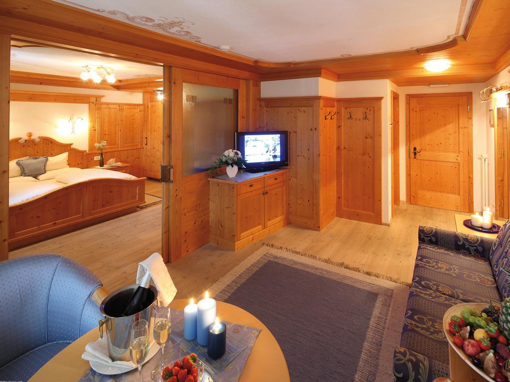Hotel Gran Paradiso San Cassiano  Kamer foto