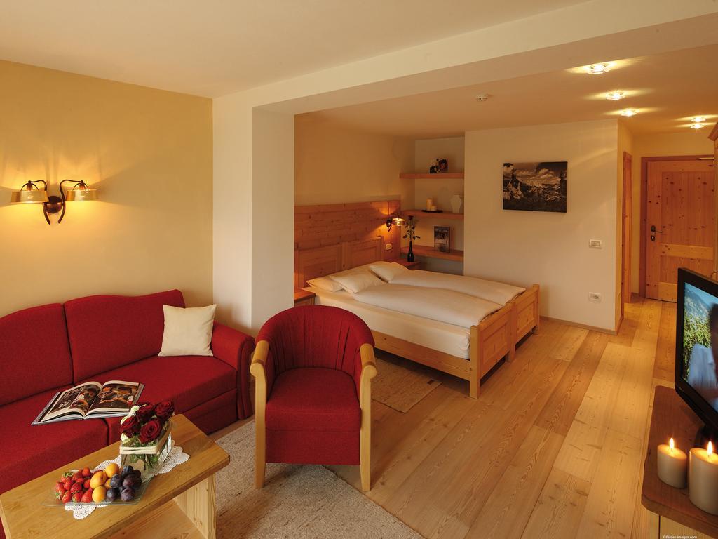 Hotel Gran Paradiso San Cassiano  Kamer foto